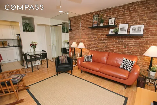 Rented by Compass | media 28