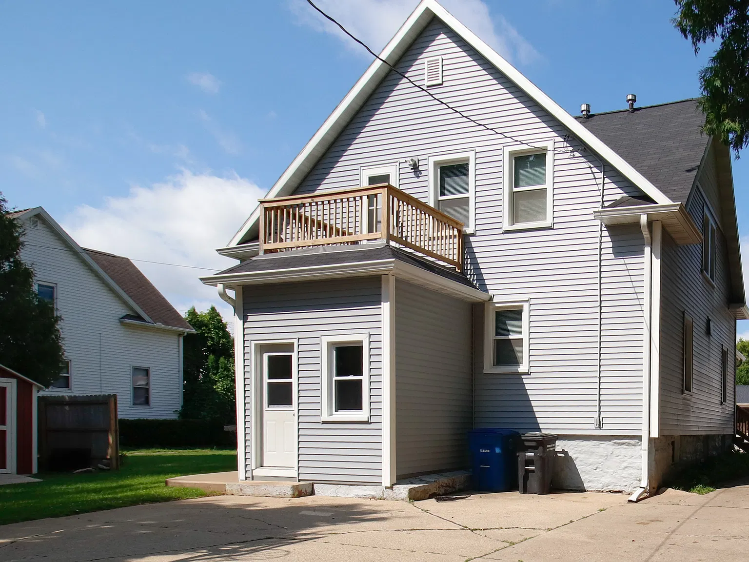 3 bed, 1716 sqft, $1,950 — Photo 2