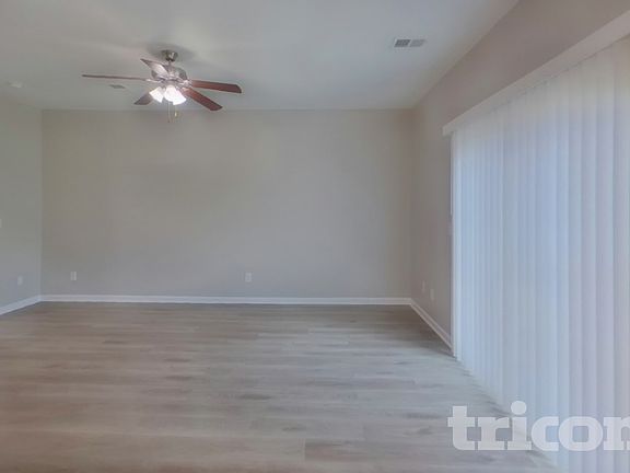 3rd image of 356 Dawsons Park Dr