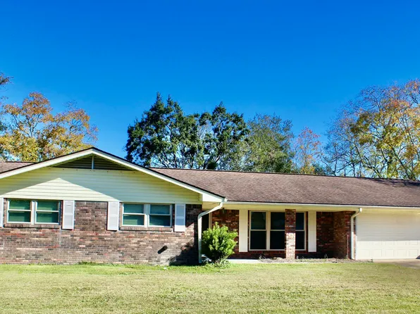 2284 Windsor Ct, Biloxi, MS 39532