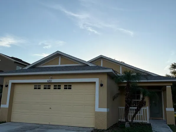 4233 Bethpage Ct, Zephyrhills, FL 33543