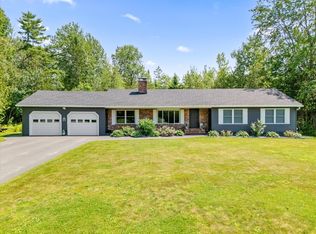 121 Packard Dr, Bangor, ME 04401