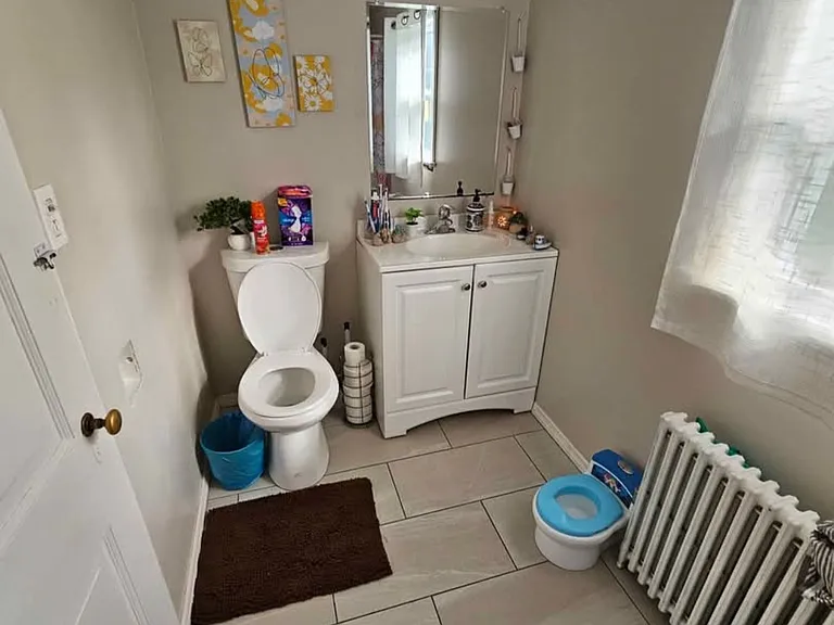 16 Henderson Rd — Photo 9