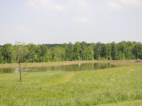 4th image of 4502 Mirror Lake Drive #10