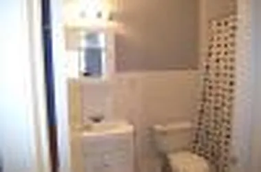 Rented by R New York