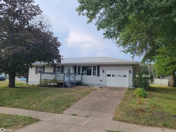 902 G Ave W, Oskaloosa, IA 52577