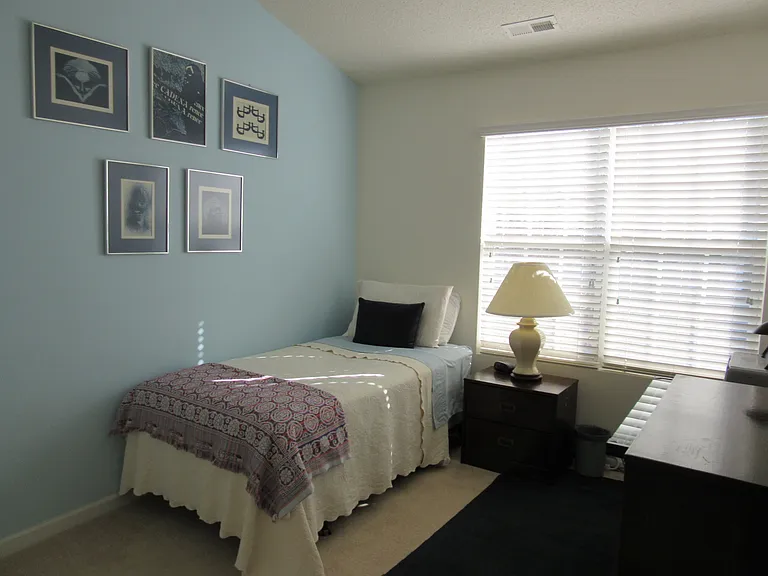 15 Sharpstone Ln — Photo 4