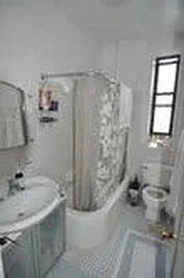 Rented by (Legacy) NY Quality Living Uptown | media 17