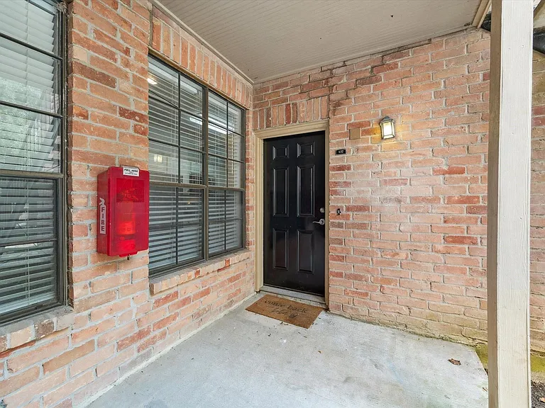 2255 Braeswood Park Dr #137 — Photo 7