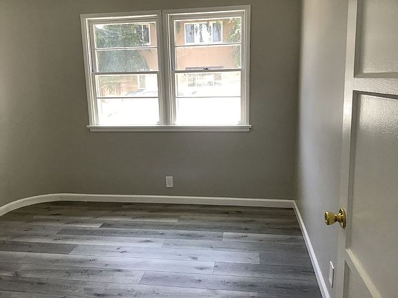 5th image of 2719 Saturn Ave #1