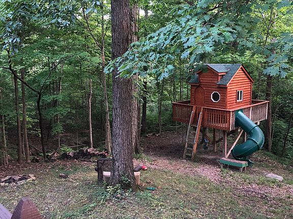 2nd image of 10955 Windjammer Dr S