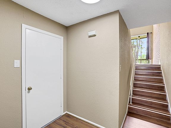 4th image of 178 Villa Way