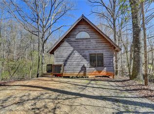 284 Peaceful Waters Ln, Demorest, GA 30535