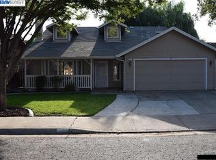 554 Meghan Dr, Patterson, CA 95363