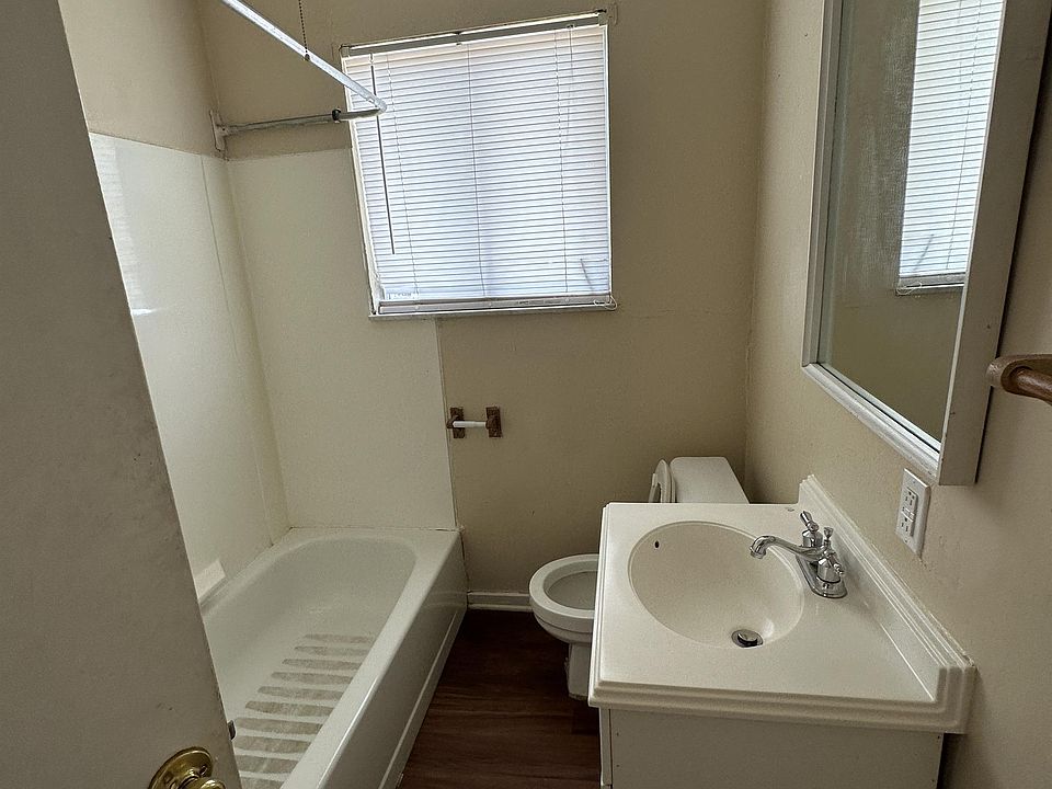 1005 8th Street, Huntington, WV 25701 3 Apartment Rentals