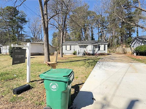 3rd image of 4262 Lindsey Dr