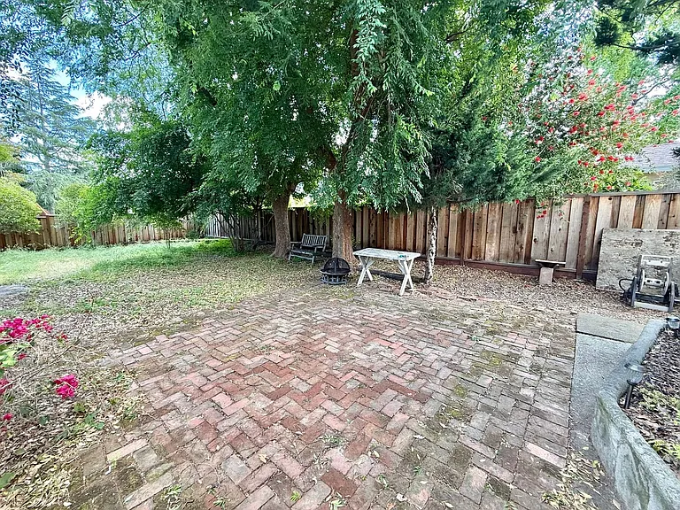 194 Wedgewood Ave — Photo 23