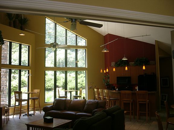Clubhouse Lounge