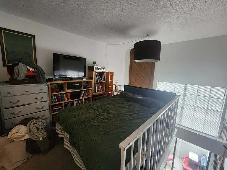 701 W 25th St #2 — Photo 2