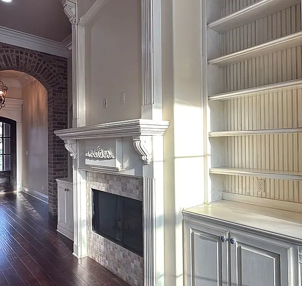 9572 Rochel Dr — Photo 32