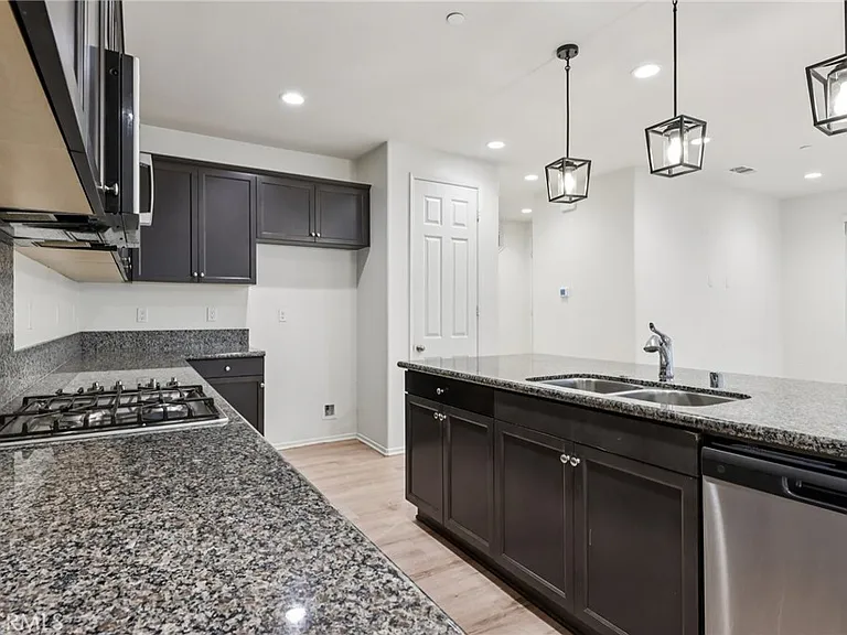 5313 Teramo Ln — Photo 17