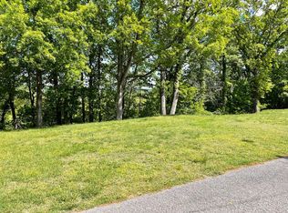 458 Elm St, Newport, TN 37821