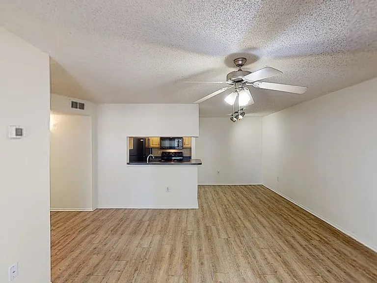 Lakewood Place — Photo 90