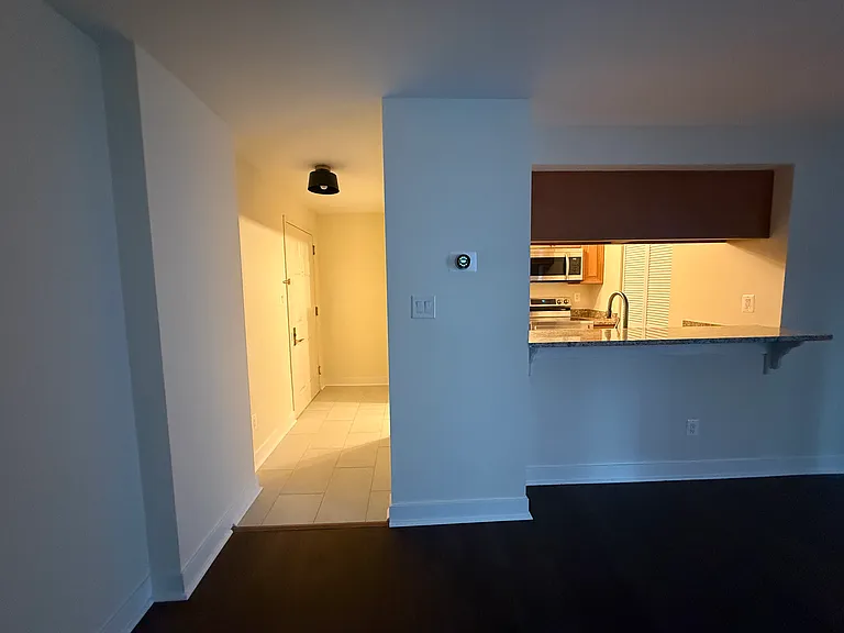 1020 N Stafford St #312 — Photo 13
