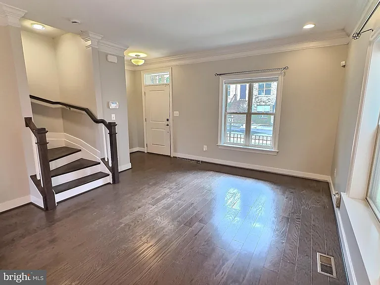 2179 Half Moon Pl NE — Photo 5