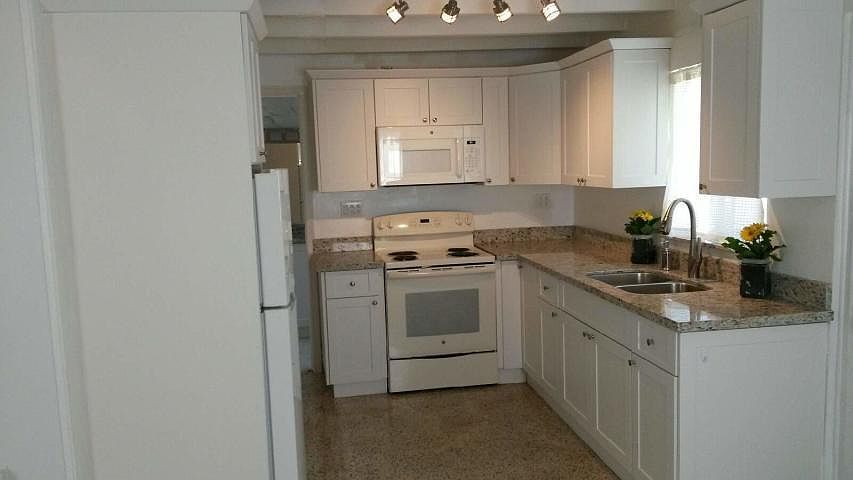 2nd image of 103 Canal St