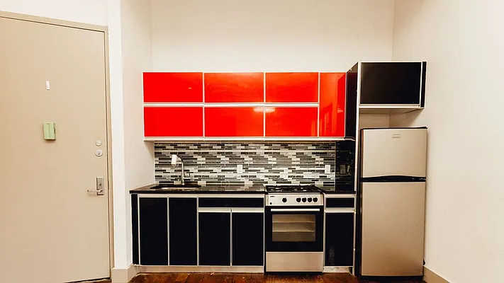 Rented by Nooklyn NYC LLC | media 43