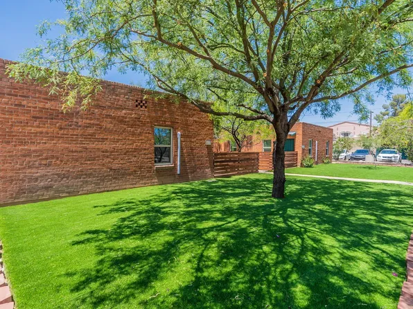 305-315 N. Highland Ave. ( 305, 307, 309, 311A, 311B, 313, 315 )