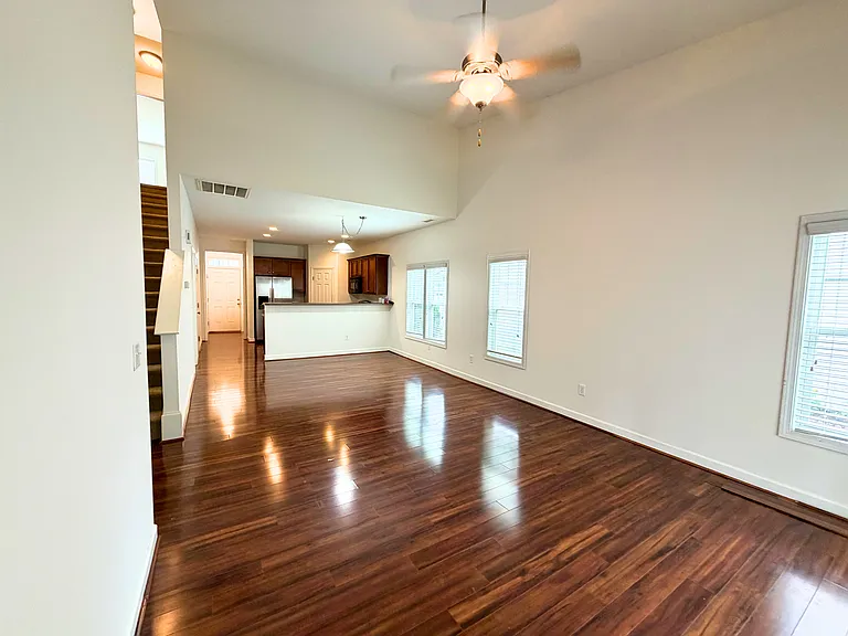 2541 Spring Oaks Way — Photo 21