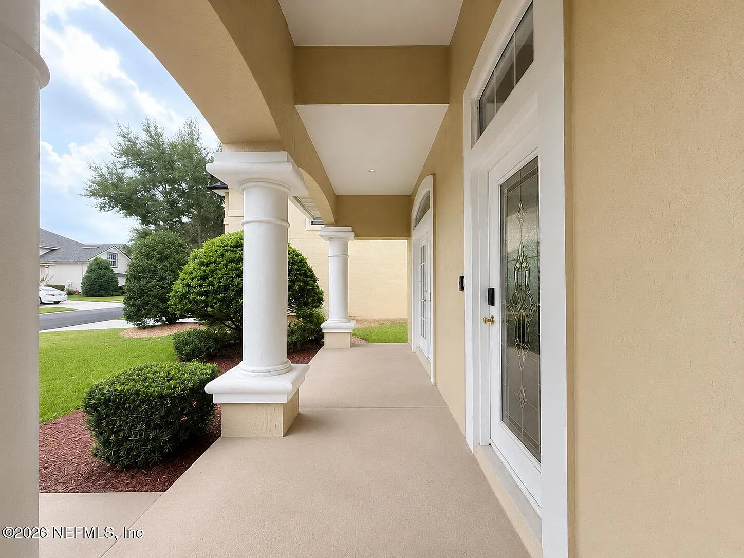 3 bed, 2.0 bath, 1889 sqft, $2,850 — Photo 4
