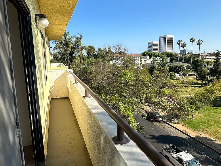 Parkview Apartments — Photo 39
