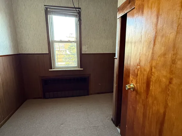 8021 87th Rd Floor 2, Woodhaven, NY 11421