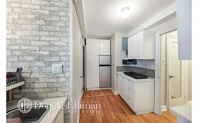Rented by Douglas Elliman | media 25