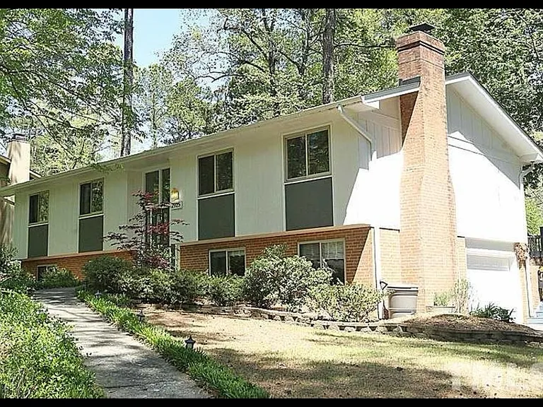 2925 Friendship Rd — Photo 15