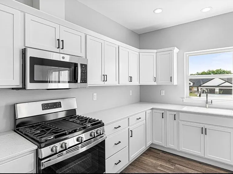 4773 Preston Ln — Photo 10