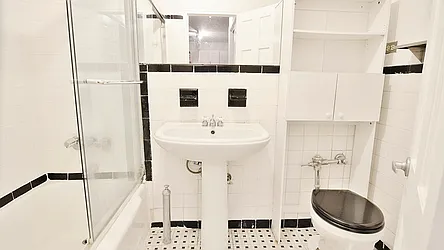 Rented by Park Property Advisors