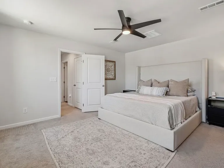 1952 Belle Arbor Dr — Photo 9