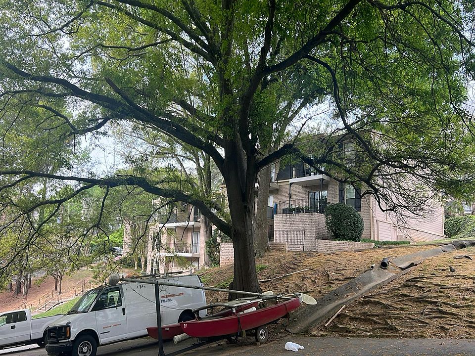 1st image of 2805 NE Ne Expy APT C11
