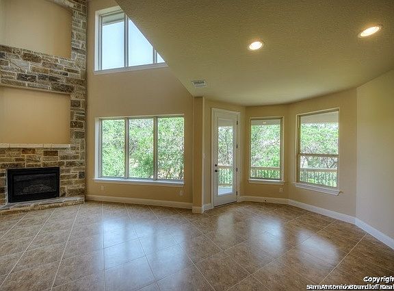 3rd image of 43 Avalon Park
