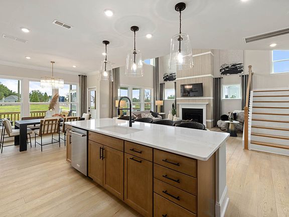 Kitchen with Large Island