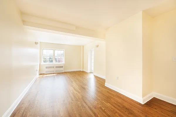 Rented by Compass | media 13