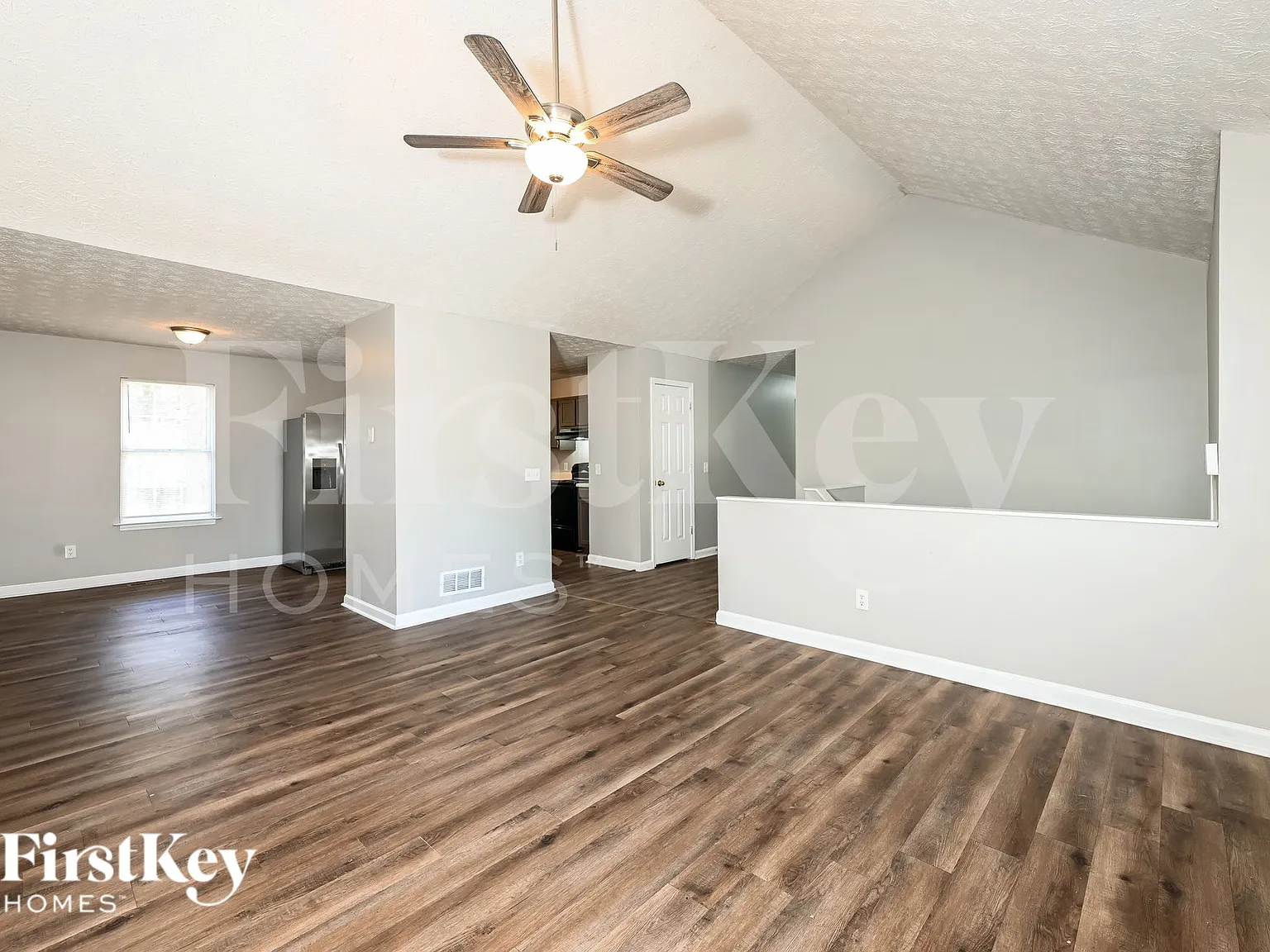 3 bed, 2.5 bath, 1850 sqft, $2,410 — Photo 4