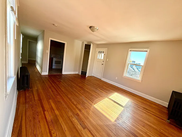 165 Summit Ave — Photo 12