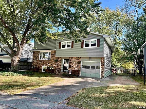 3rd image of 3011 N Pine St