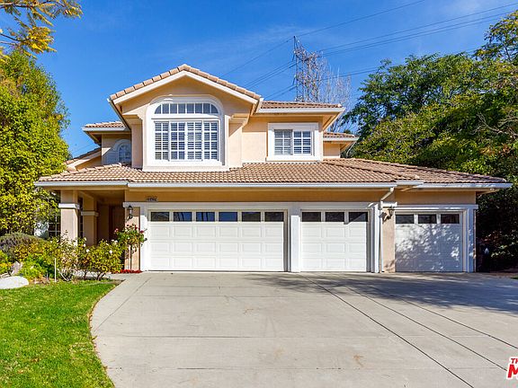 2nd image of 18419 Saint Moritz Dr