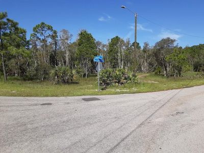 498 Burrstone Dr, Lehigh Acres, FL, 33974